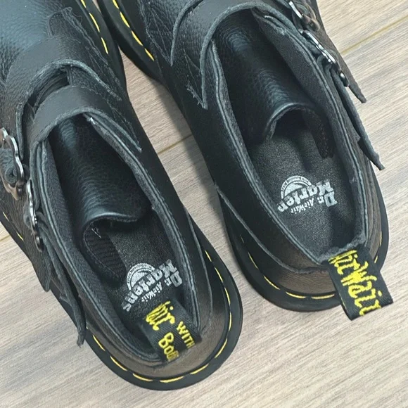 Dr. Martens Devon Flower Buckle Leather Platform Boots in Black Size 8.5 - Picture 11 of 16